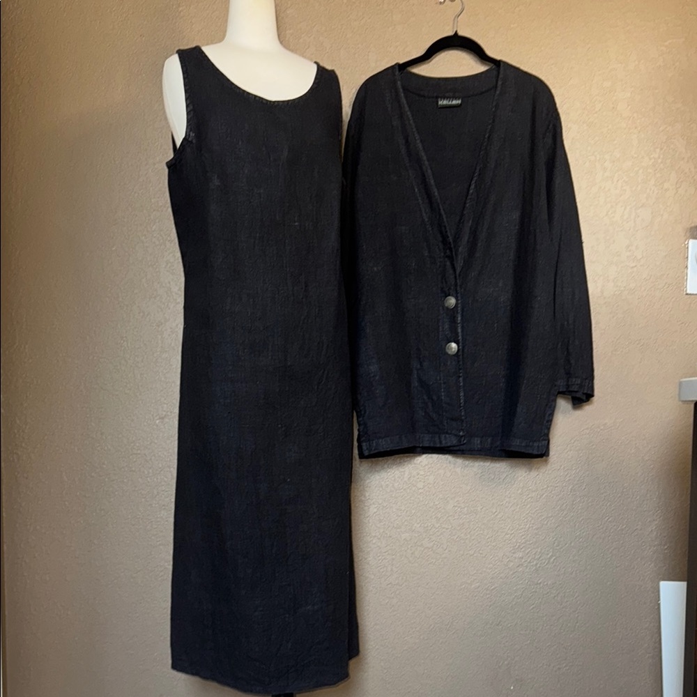 Nannette Keller Linen Ensemble